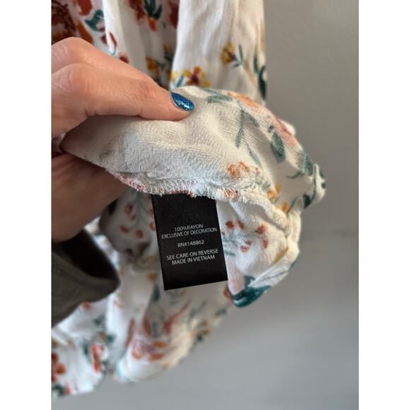 Torrid Womens Floral Peasant Top Size 2X Cream Blouse Lightweight Feminine - Picture 4 of 8